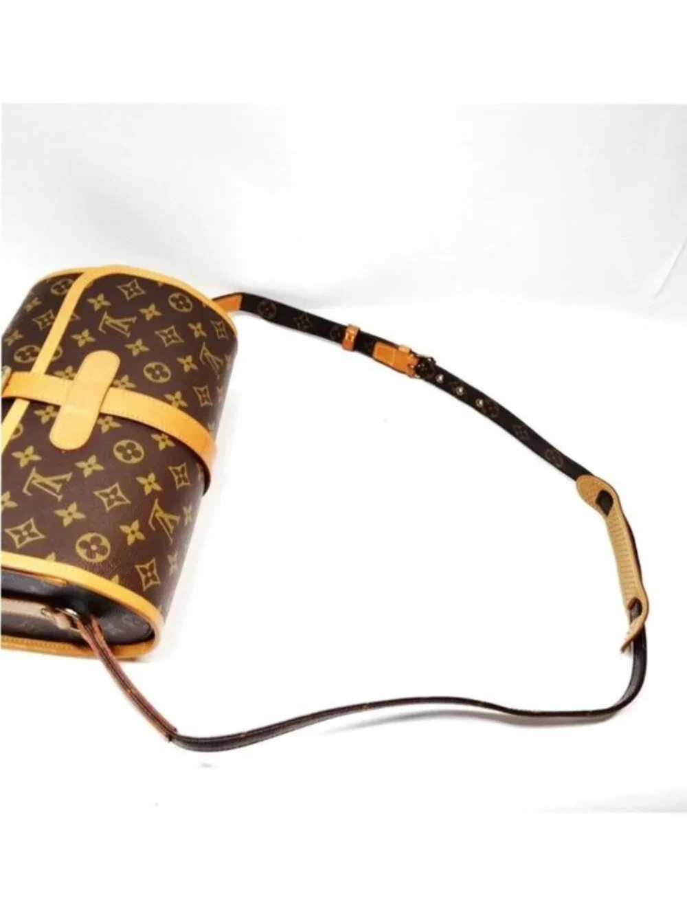 Authentic Louis Vuitton Marne Monogram Crossbody Shoulder Bag